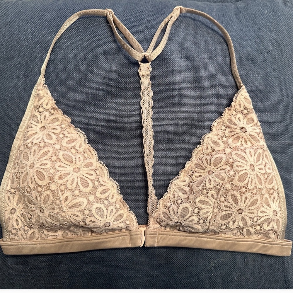 Victoria’s Secret Bralette (light pink)